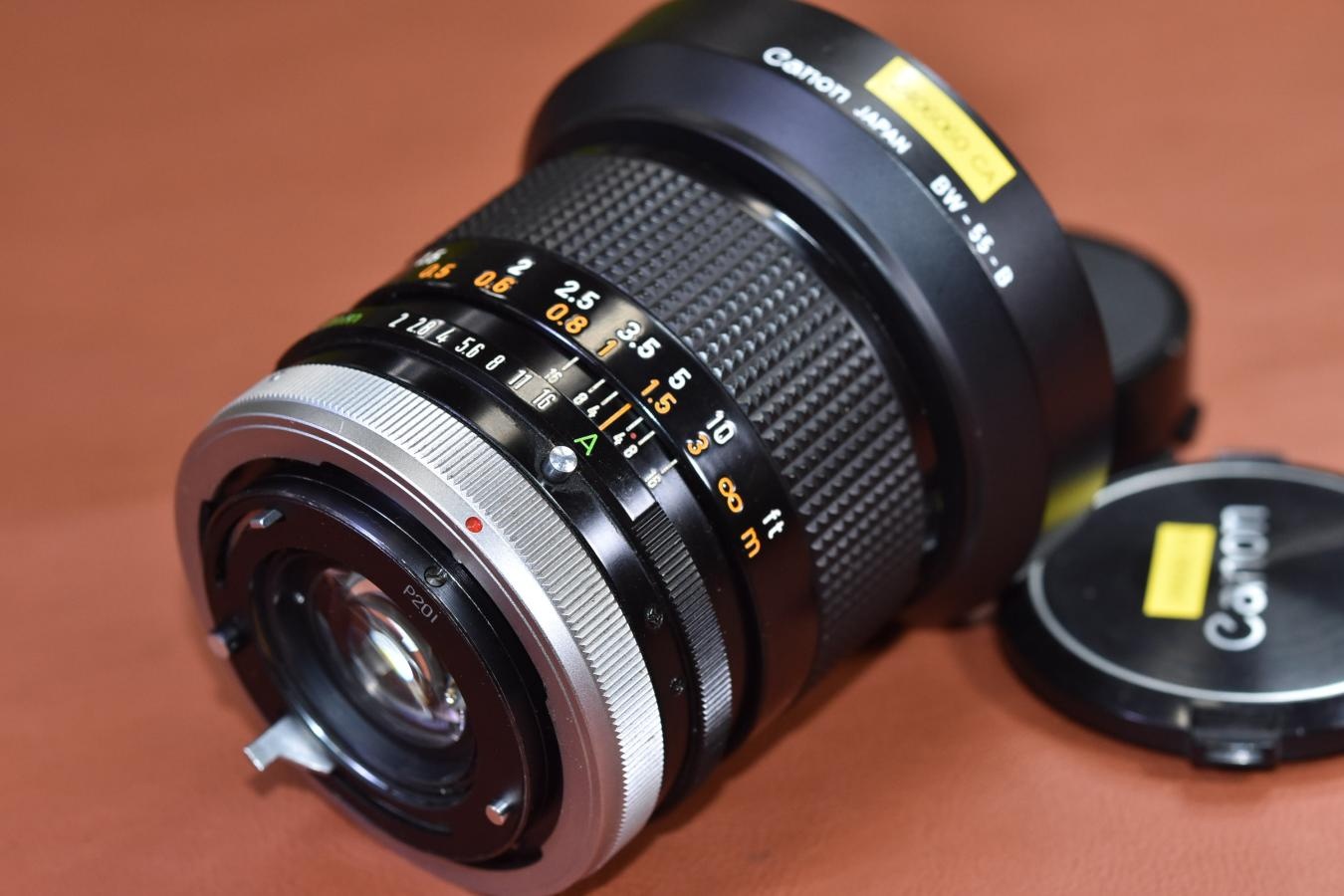 Canon FD 35mm F2 S.S.C. 【純正フードBW-55-B 付】