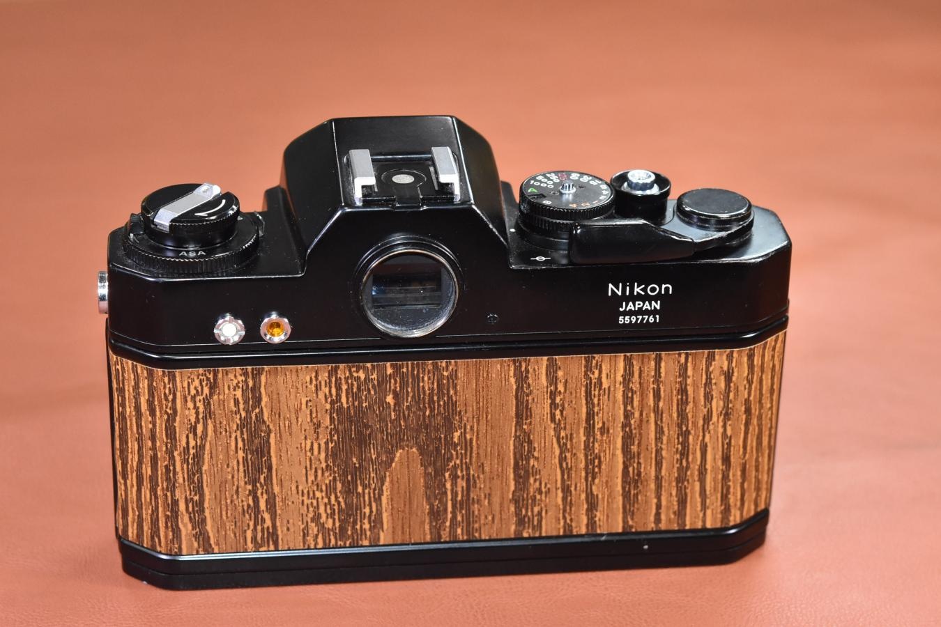 【リメイクカメラ】 Nikomat EL Black 【モルト交換済】