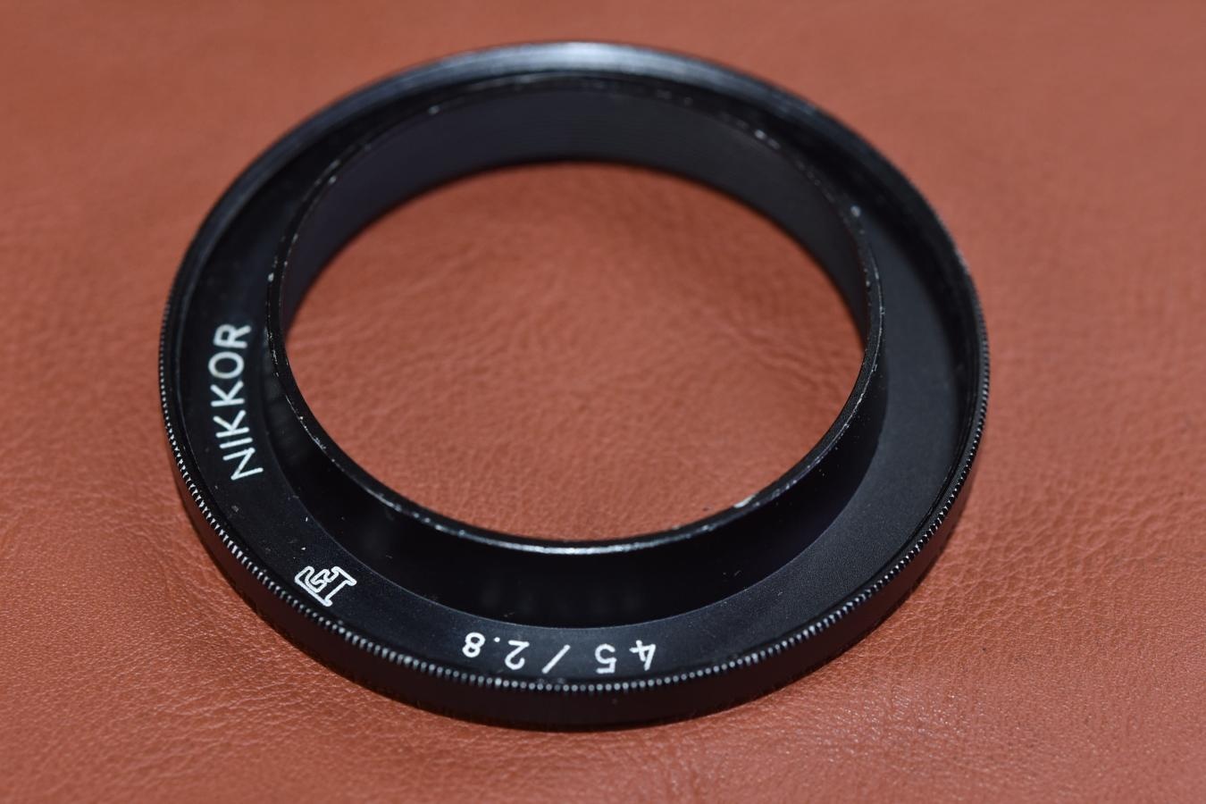 【希 少】Nikon GN NIKKOR 45/2.8用METAL HOOD 【大文字『F』刻印タイプ】