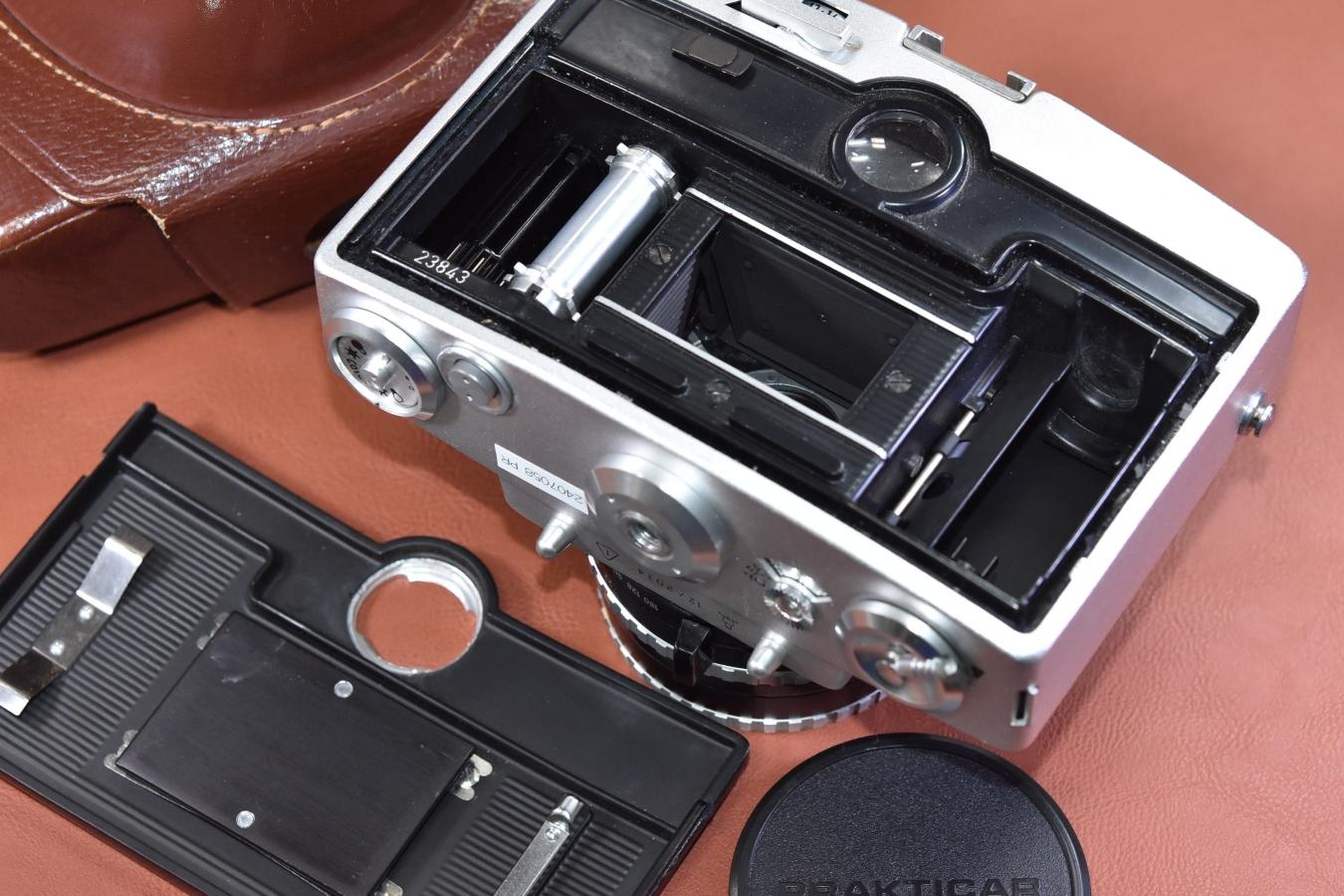 【希 少】PENTINA  Carl Zeiss Jena Tessar 50/2.8 ゼブラ付 【純正ケース付】