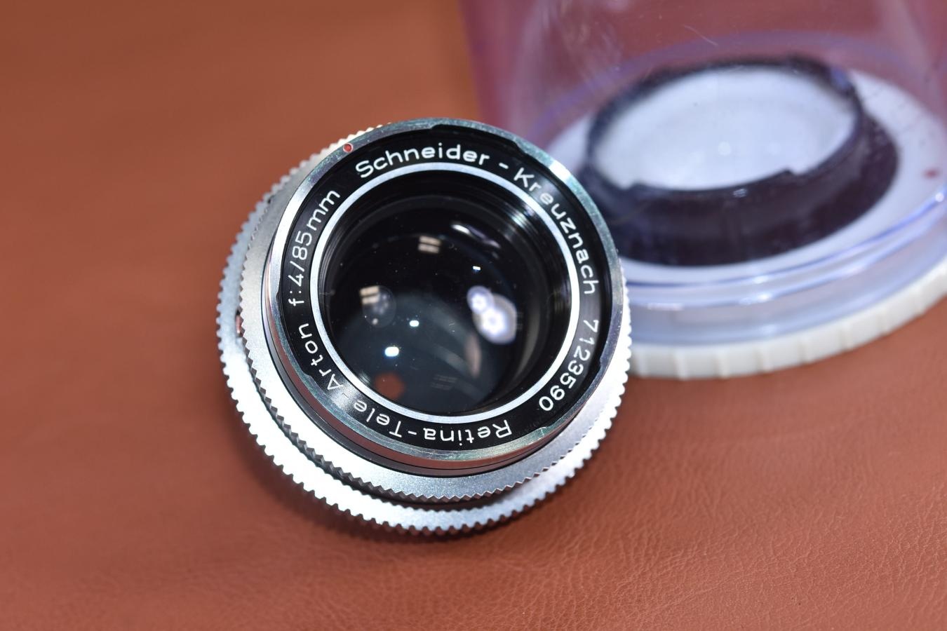 【希 少】Schneider-Kreuznach Retina-Tela-Arton 85mm F4 純正ケース付 【デッケルマウントレンズ】
