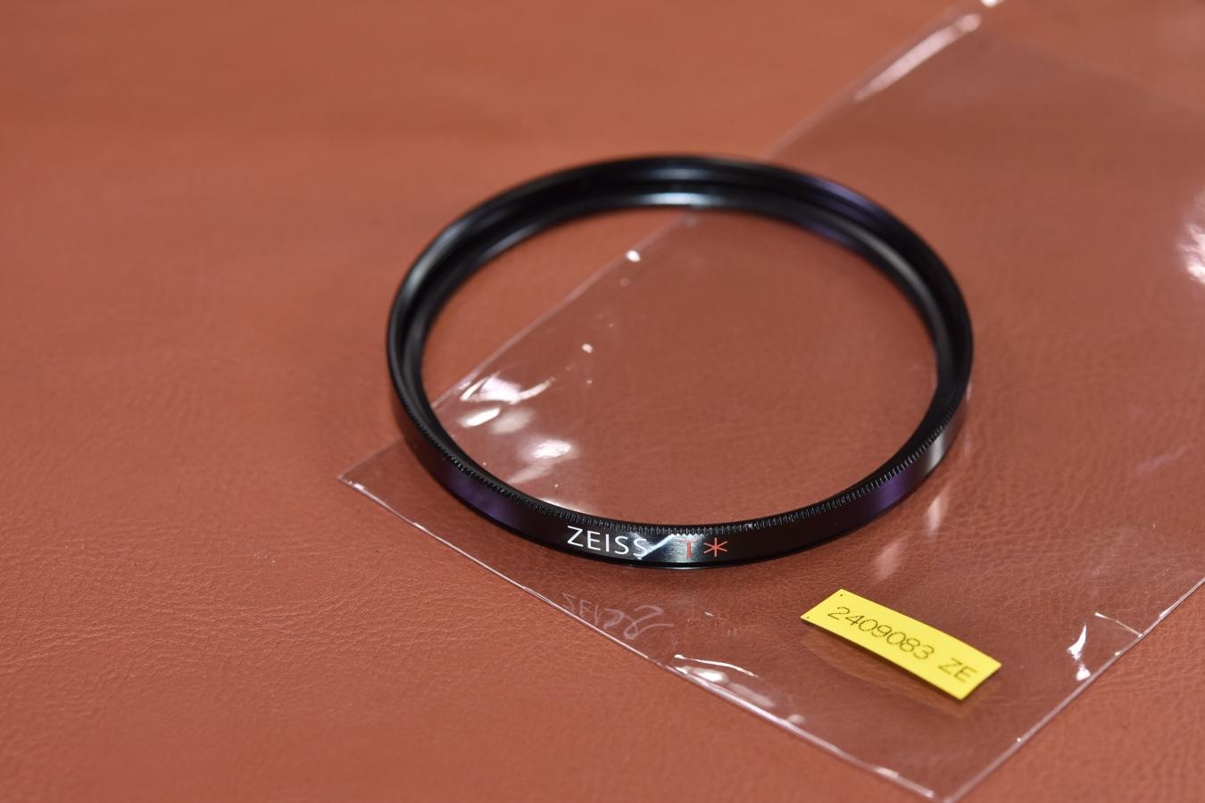 Carl Zeiss T*UV Filter 55mm 【キレイな物をお探しの方必見!!自信ありの逸品!!】