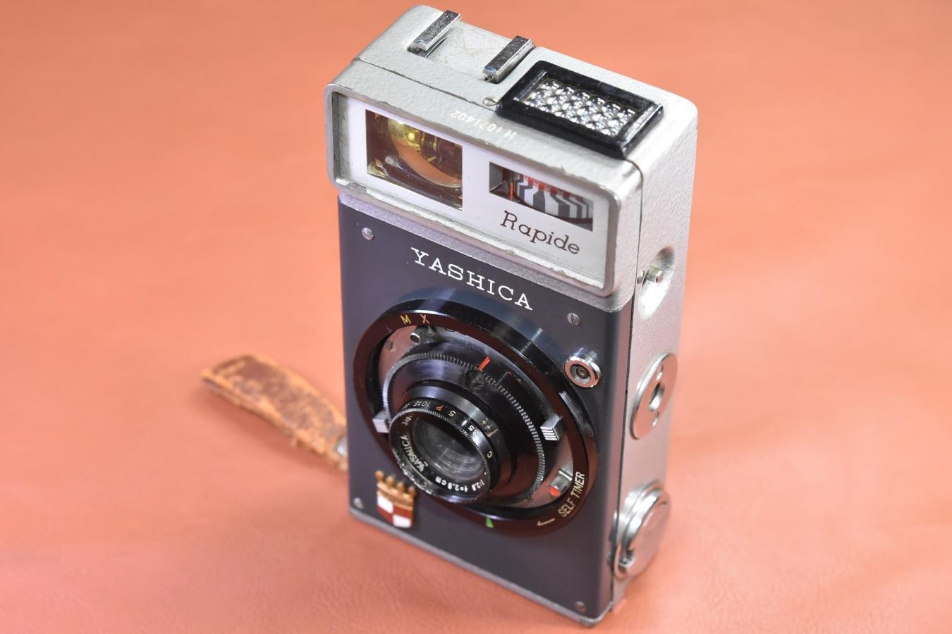 【委 託 品】YASHICA Rapied 【YASHINON 2.8cm F2.8 レンズ搭載】