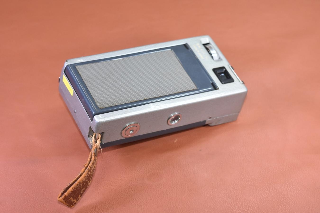 【委 託 品】YASHICA Rapied 【YASHINON 2.8cm F2.8 レンズ搭載】