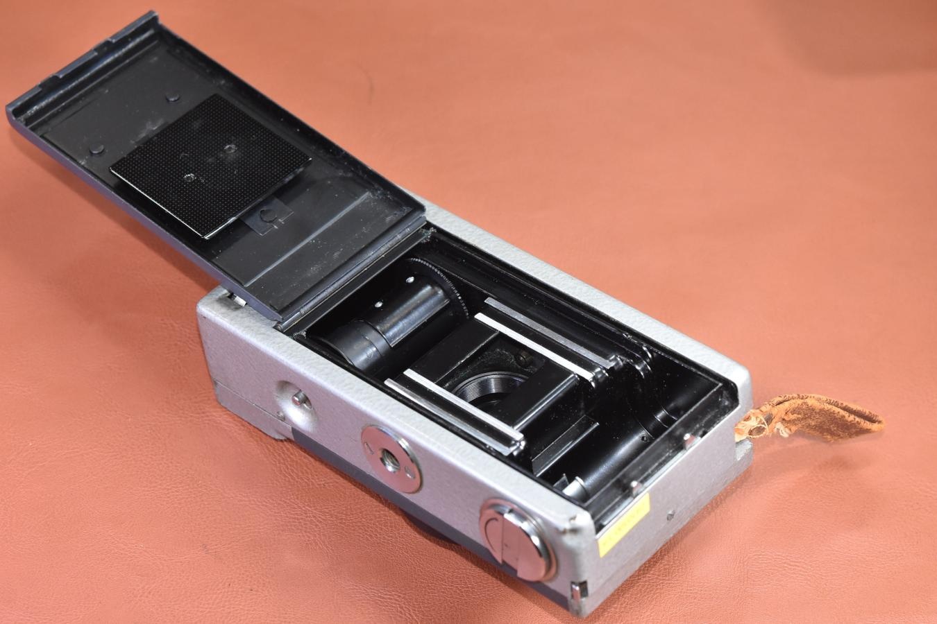 【委 託 品】YASHICA Rapied 【YASHINON 2.8cm F2.8 レンズ搭載】