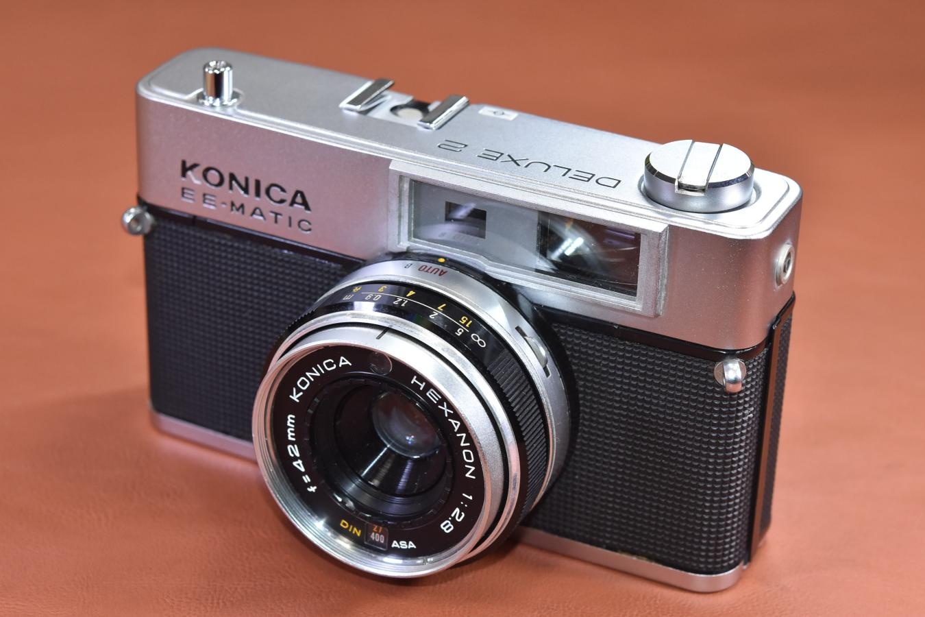 KONICA EE-MATIC DELUXE 2 モルト交換済【KONICA HEXANON 42/2.8レンズ搭載】
