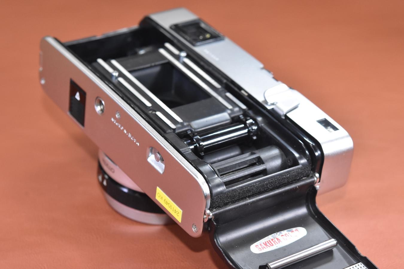 KONICA EE-MATIC DELUXE 2 モルト交換済【KONICA HEXANON 42/2.8レンズ搭載】