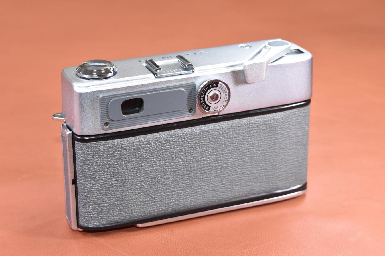 minolta HI-MATIC モルト交換済【MINOLTA ROKKOR-PF 45/2 レンズ搭載】