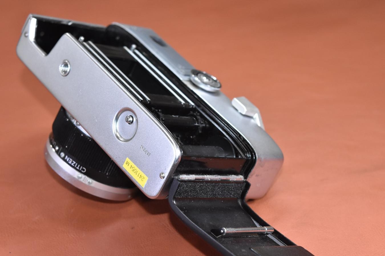 minolta HI-MATIC モルト交換済【MINOLTA ROKKOR-PF 45/2 レンズ搭載】