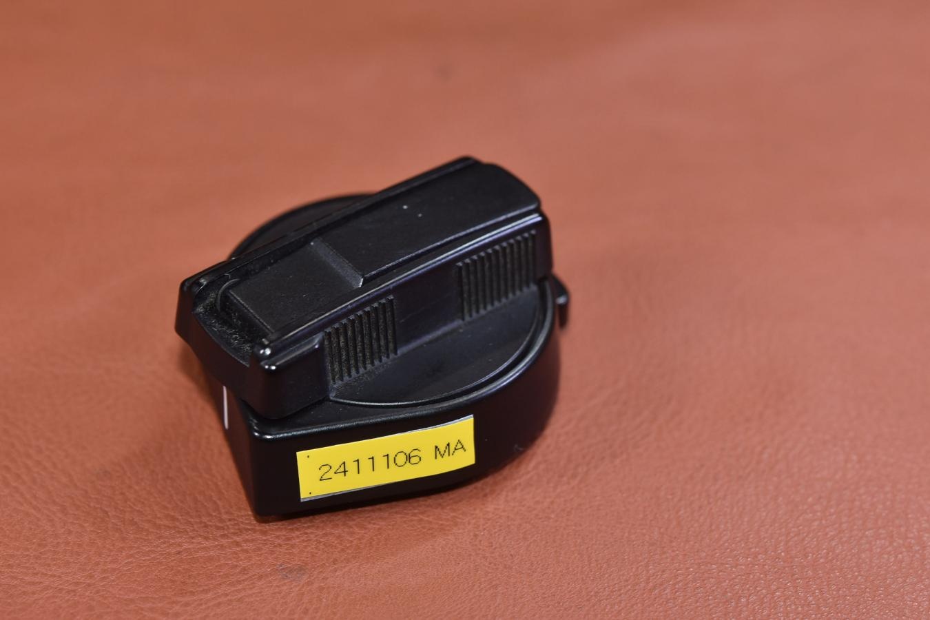 【希 少】Mamiya 巻き上げクランク 【Mamiya 645Pro用】