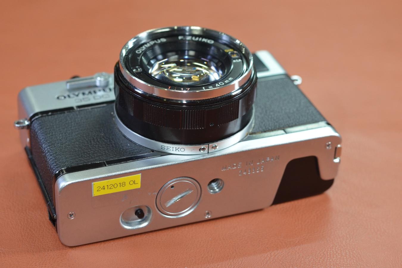 OLMPUS 35 DC【Olmpus F.ZUIKO 40/1.7レンズ搭載】