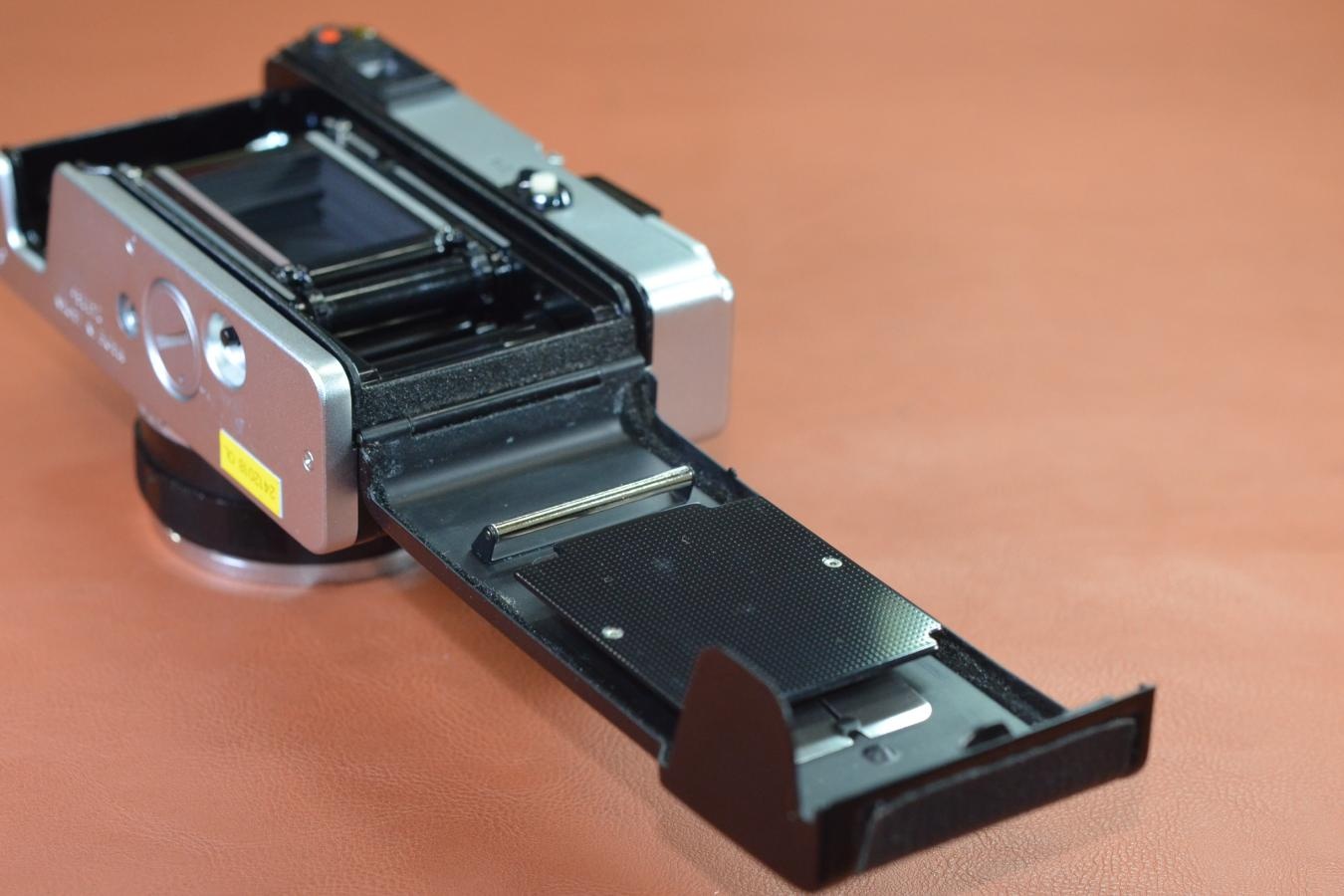 OLMPUS 35 DC【Olmpus F.ZUIKO 40/1.7レンズ搭載】