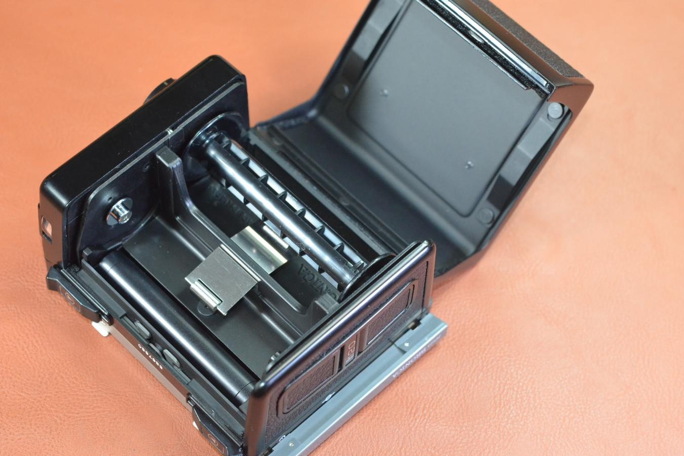 【希 少】ZENZA BRONICA FILM BACK E-i 120 【ZENZA BRONICA ETRシリーズ用】※キレイな物をお探しの方必見!!自信ありの逸品!!