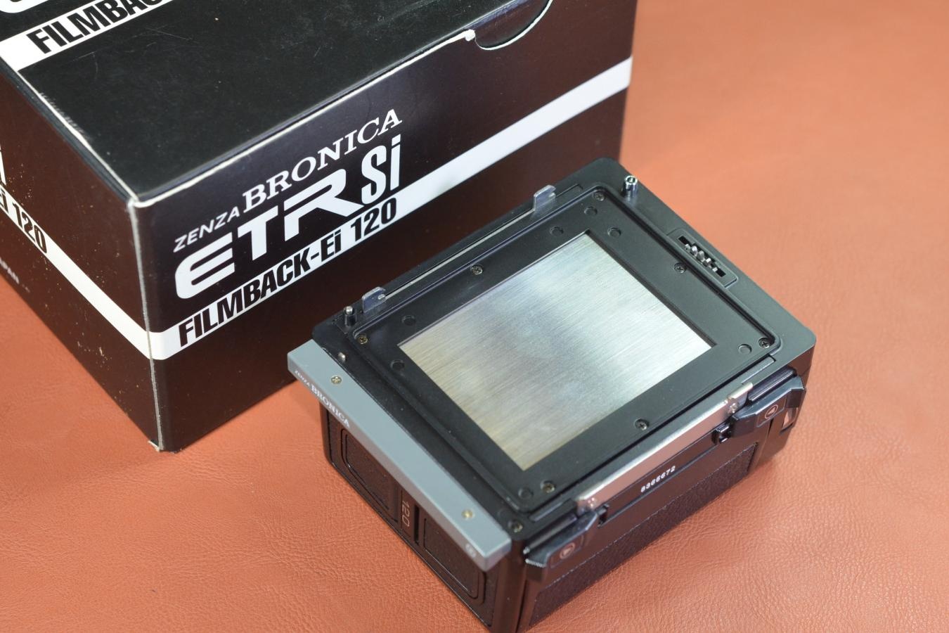 【希 少】ZENZA BRONICA FILM BACK E-i 120 元箱付【ZENZA BRONICA ETRシリーズ用】※キレイな物をお探しの方必見!!自信ありの逸品!!