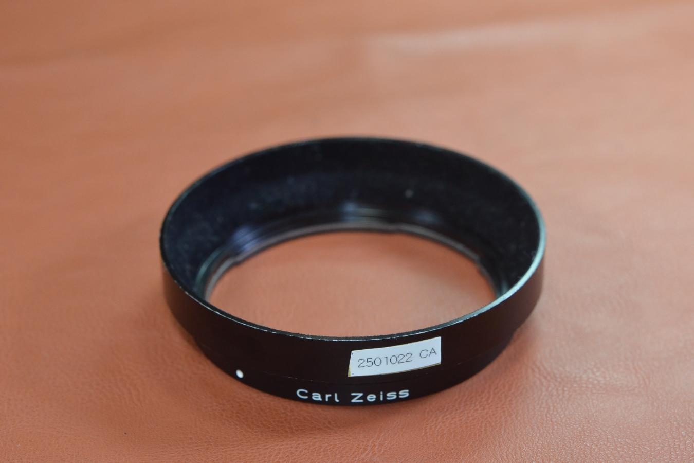 【絶版アクセサリー】Carl Zeiss 1:2.8/25 1:2/28 Lens Shade 【Distagon T*25/2.8、28/2 ZF、ZE等用】