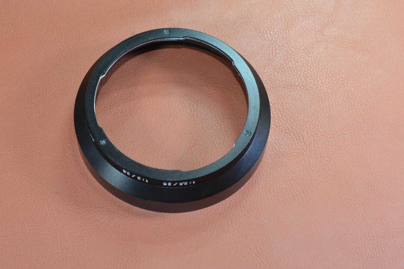 【絶版アクセサリー】Carl Zeiss 1:2.8/25 1:2/28 Lens Shade 【Distagon T*25/2.8、28/2 ZF、ZE等用】