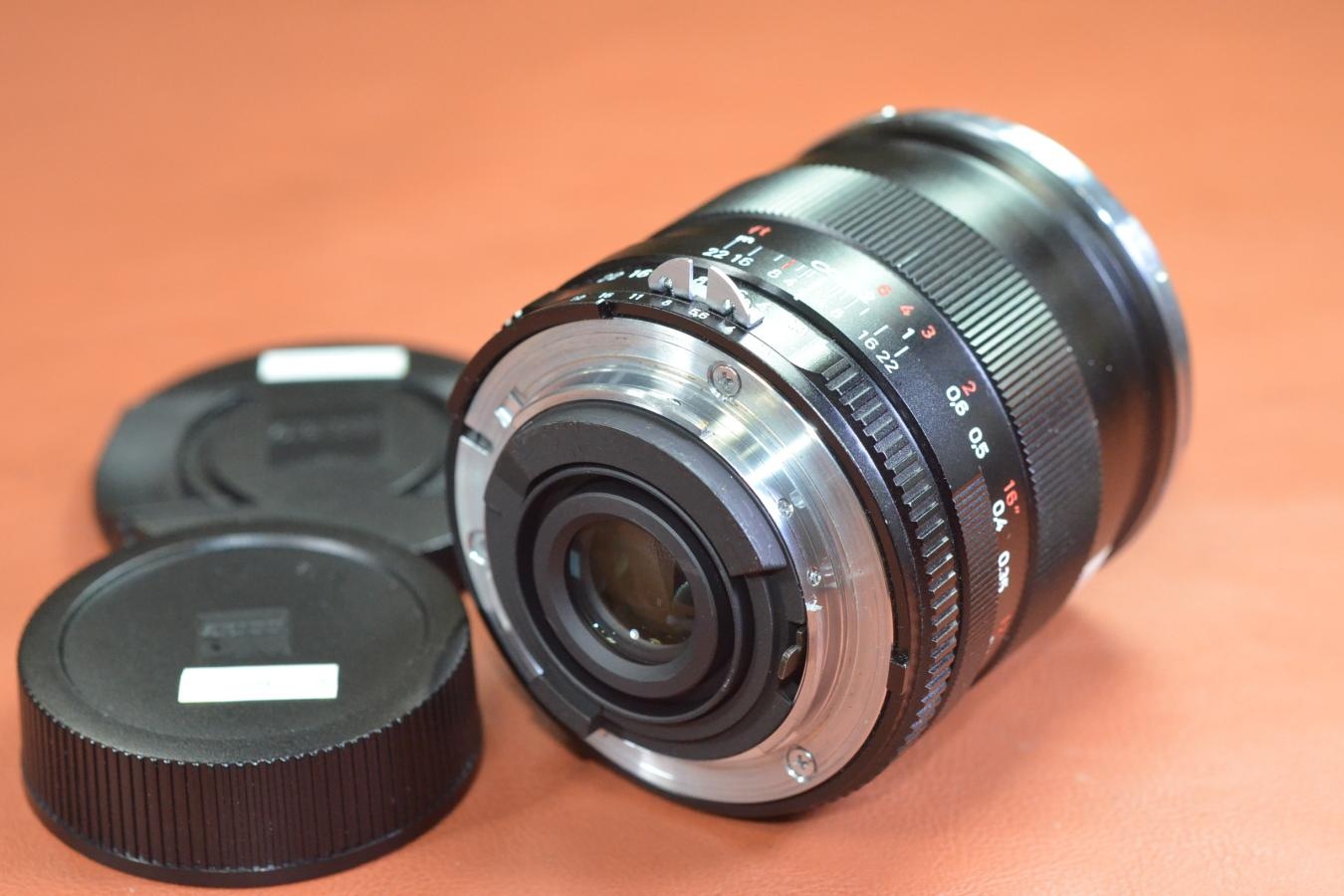 Carl Zeiss Distagon T*25mm F2.8 ZF 【Nikon用】※キレイな物をお探しの方必見!!自信ありの逸品!!