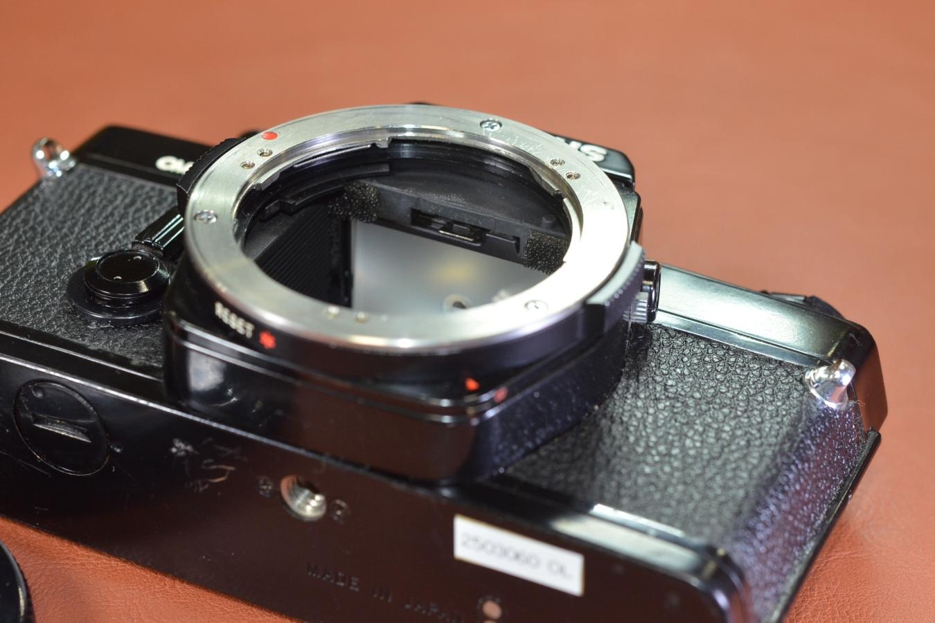 OLYMPUS OM-2 Black