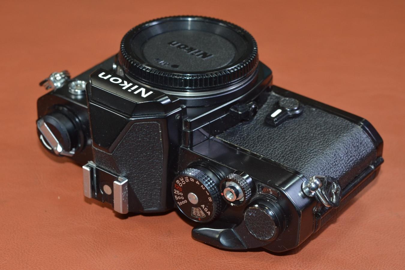 Nikon FM Black 【DATA BACK MF-12付】