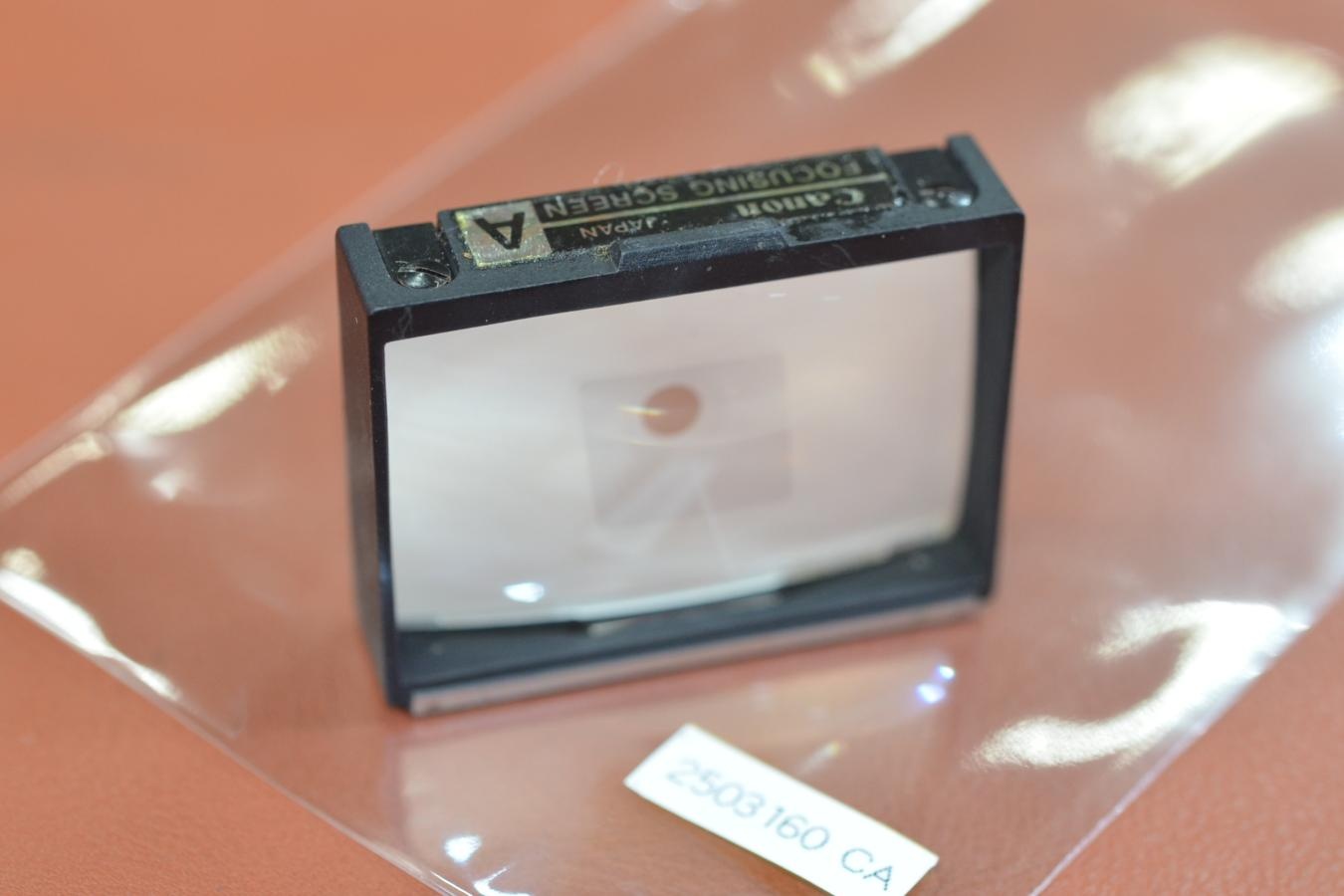 【希 少】 Canon FOCUSING SCREEN A型 【Canon F-1用】※キレイな物をお探しの方必見!!自信ありの逸品!!