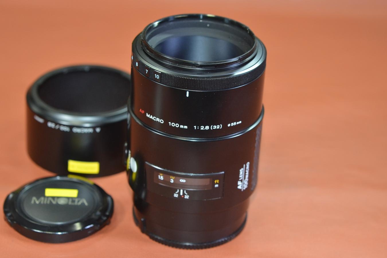 MINOLTA AF MACRO 100mm F2.8 純正フード付 【SONY Aマウントレンズ】