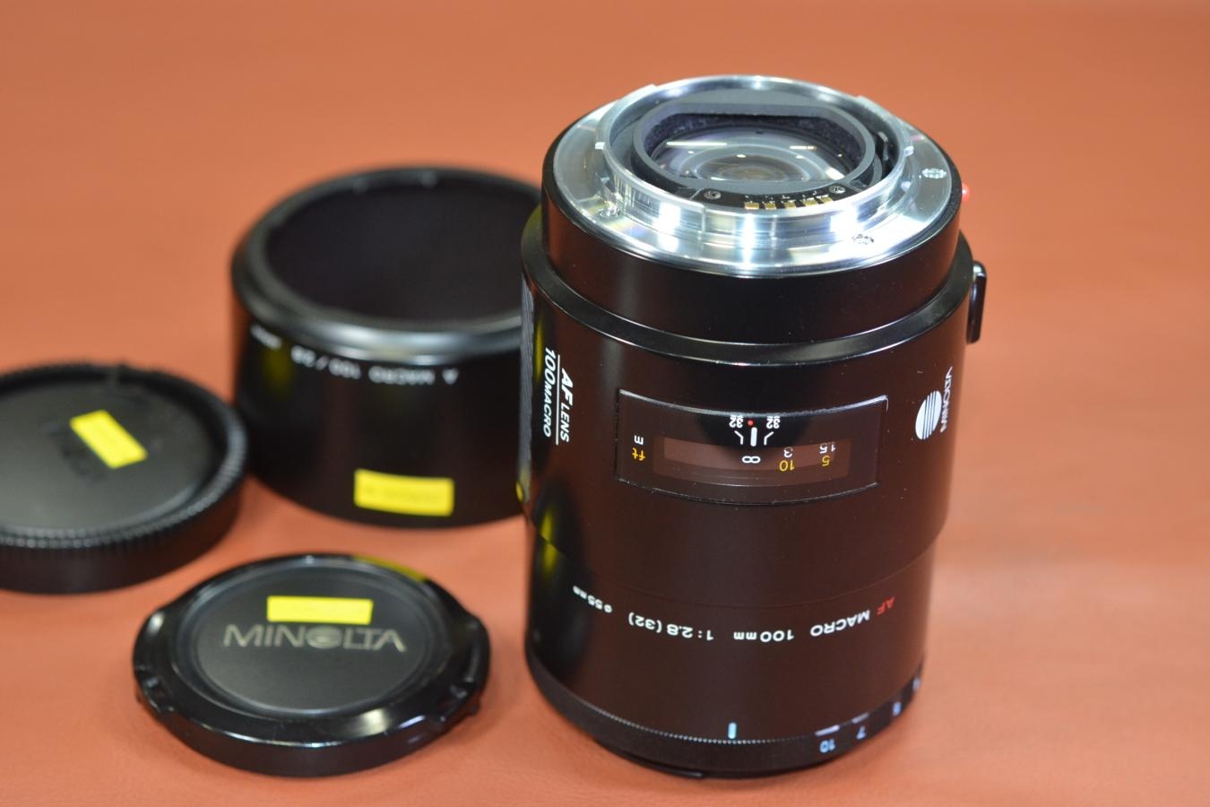 MINOLTA AF MACRO 100mm F2.8 純正フード付 【SONY Aマウントレンズ】
