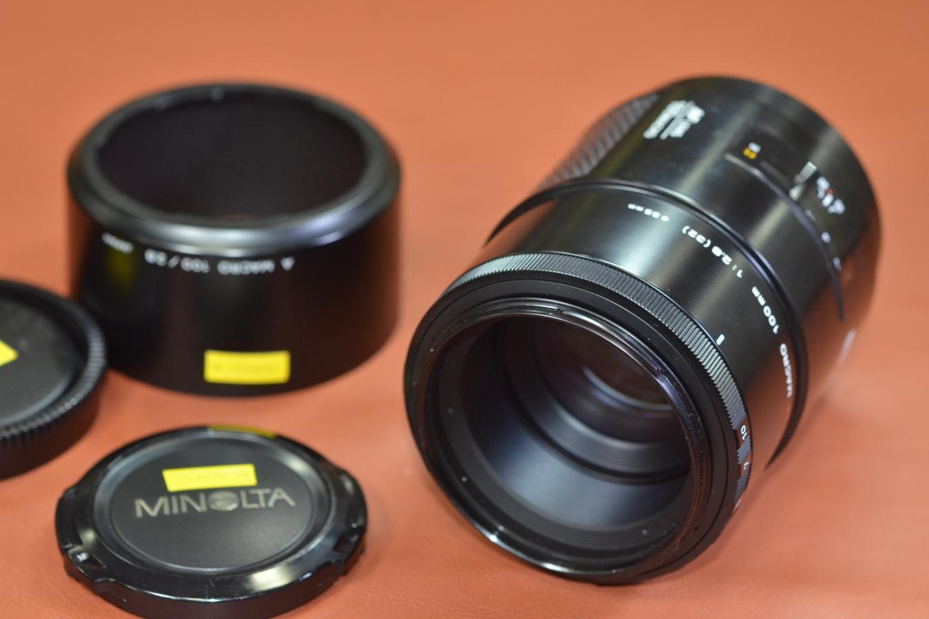 MINOLTA AF MACRO 100mm F2.8 純正フード付 【SONY Aマウントレンズ】