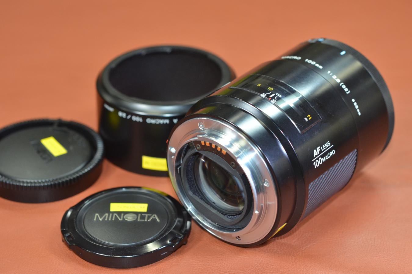 MINOLTA AF MACRO 100mm F2.8 純正フード付 【SONY Aマウントレンズ】