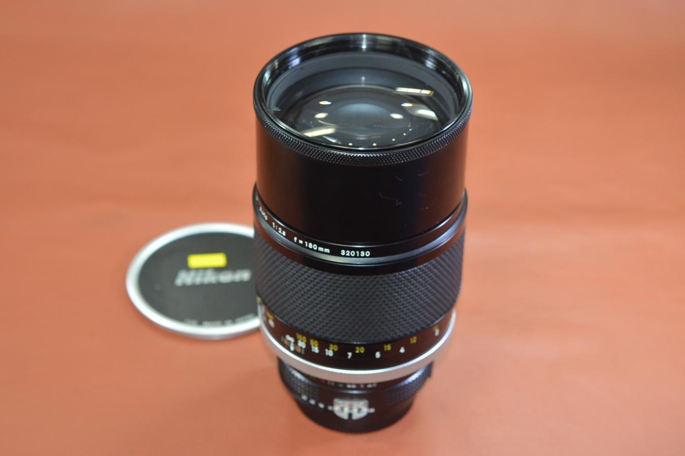 Nikon NIKKOR-P Auto 180mm F2.8 Ai改