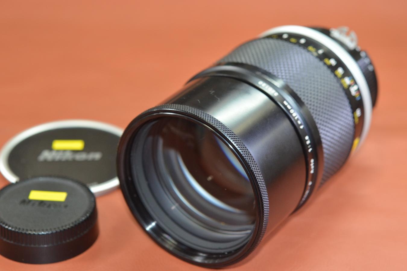 Nikon NIKKOR-P Auto 180mm F2.8 Ai改