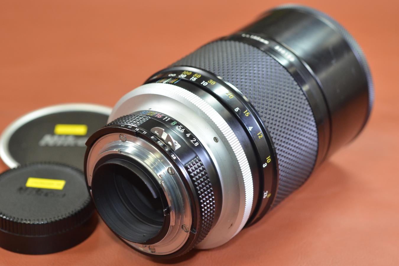 Nikon NIKKOR-P Auto 180mm F2.8 Ai改