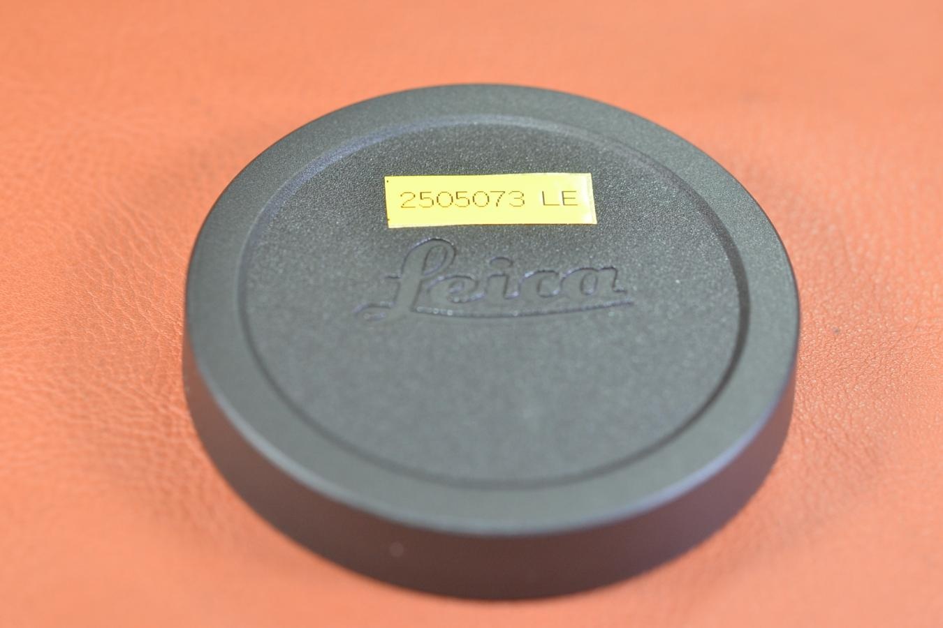 【絶版アクセサリー】LEICA A42 14251 LENS CAP 【キレイな物をお探しの方必見!!自信ありの逸品!!】