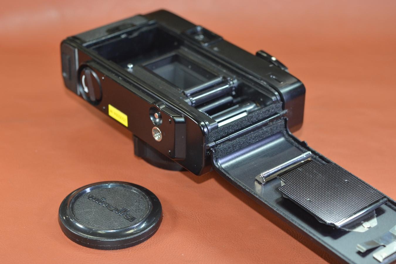 minolta HI-MATIC S モルト交換済 【MINOLTA ROKKOR 38/2.7 レンズ搭載】