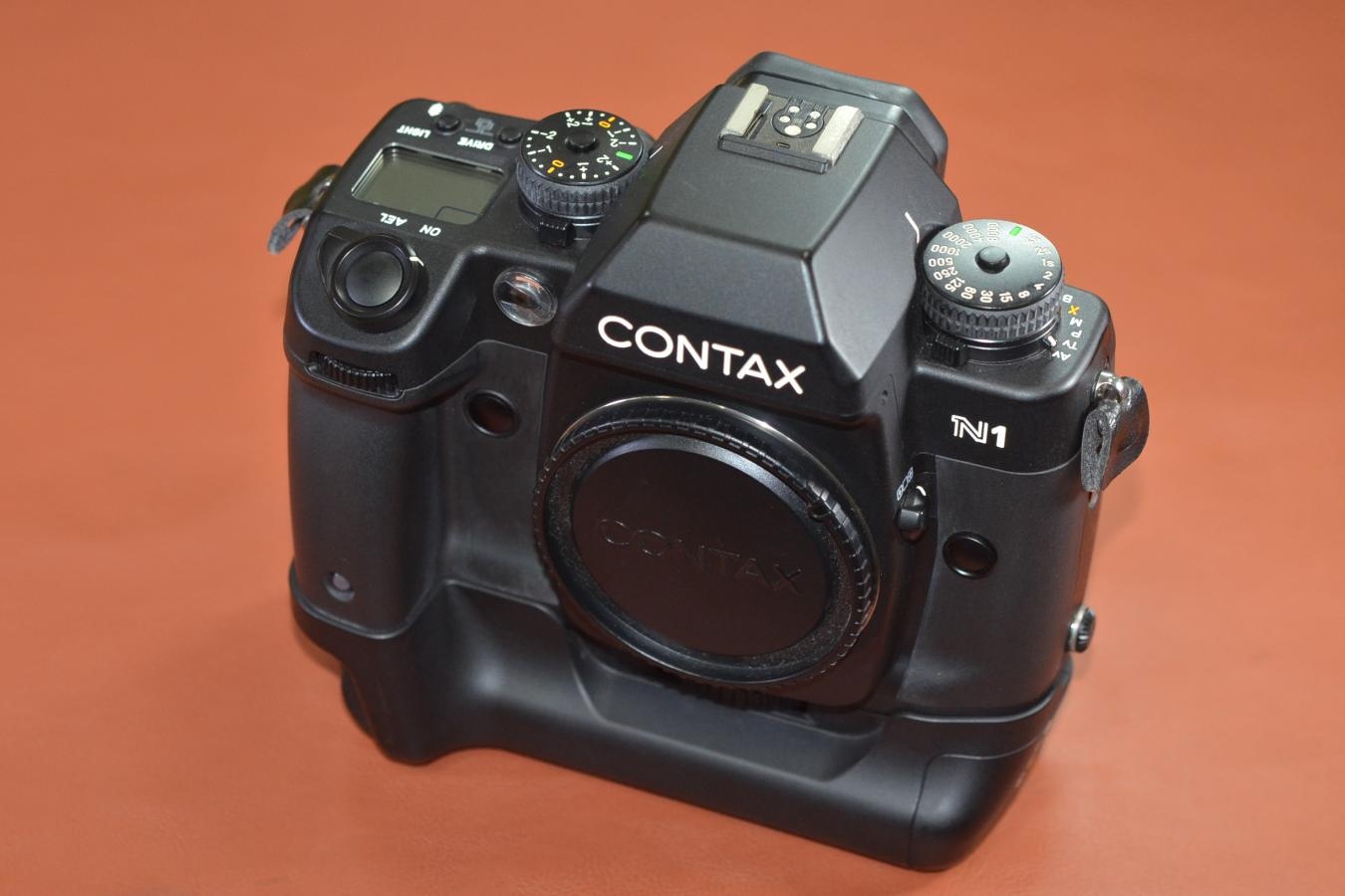 CONTAX N1 【BATTERY HOLDER P-9 付】