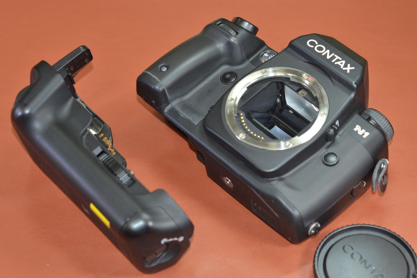 CONTAX N1 【BATTERY HOLDER P-9 付】