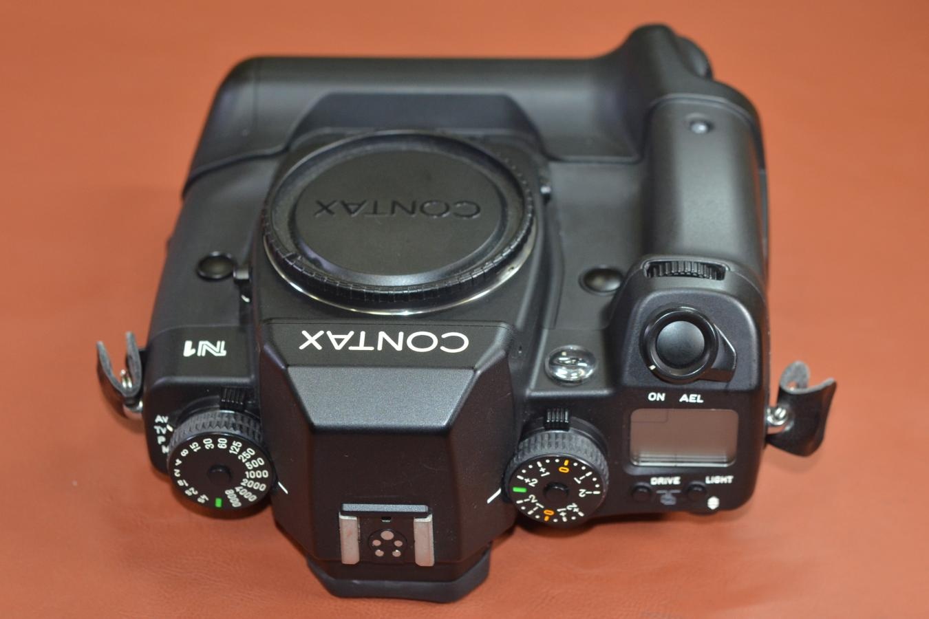 CONTAX N1 【BATTERY HOLDER P-9 付】
