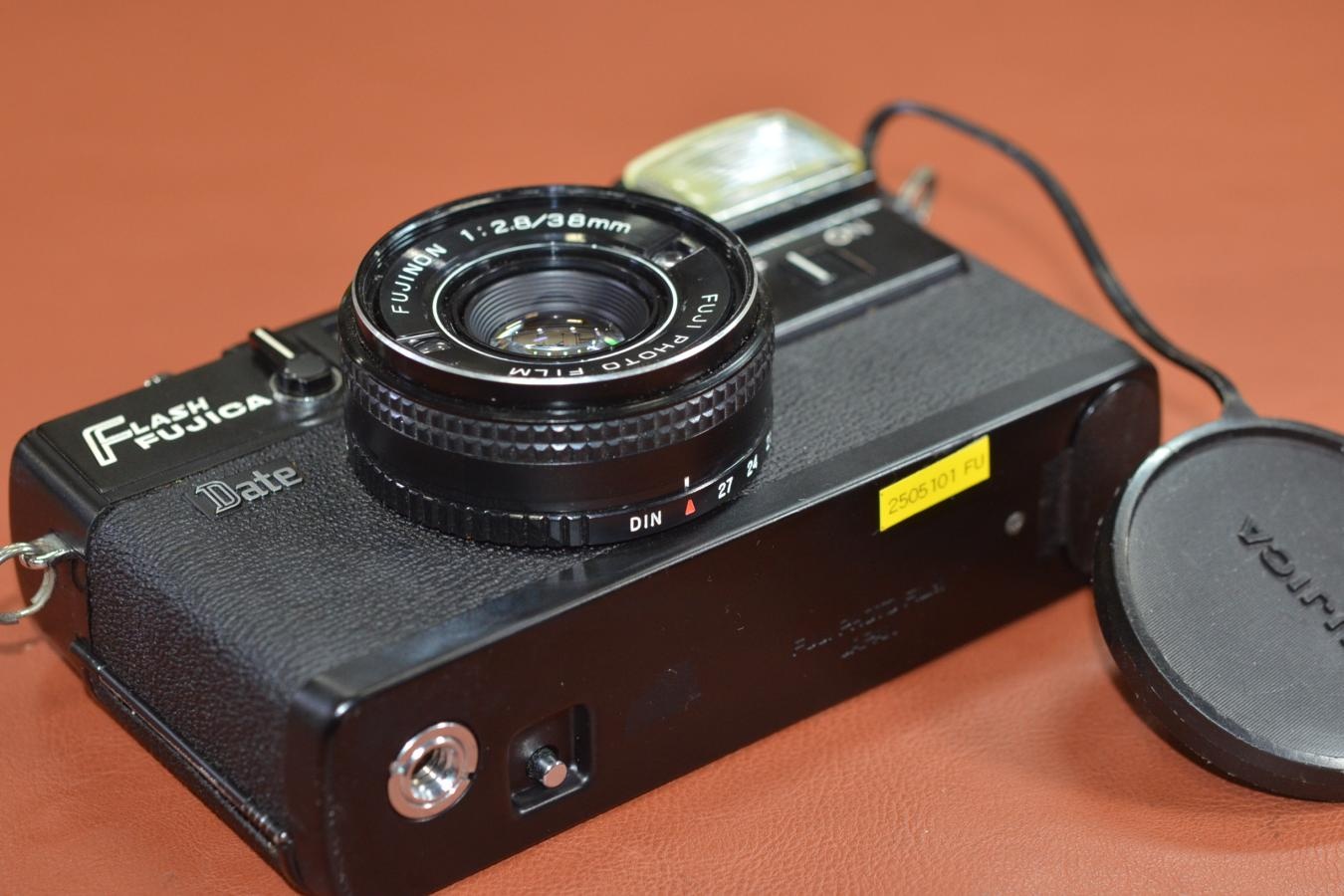 FLASH FUJICA Date モルト交換済 【FUJINON 38/2.8 レンズ搭載】
