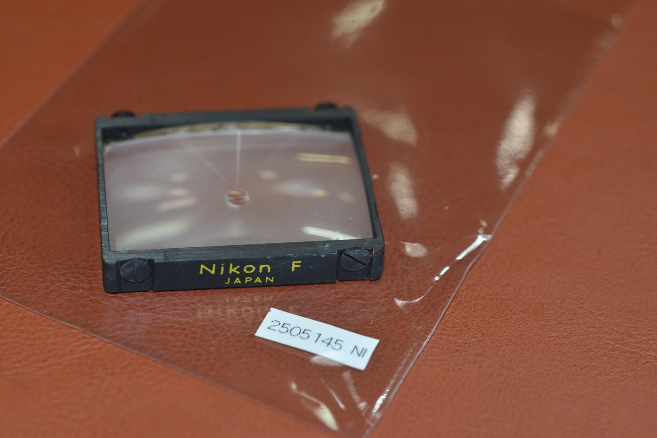 【希 少】Nikon FOCUSING SCREEN A型黄色文字【Nikon F、F2用】