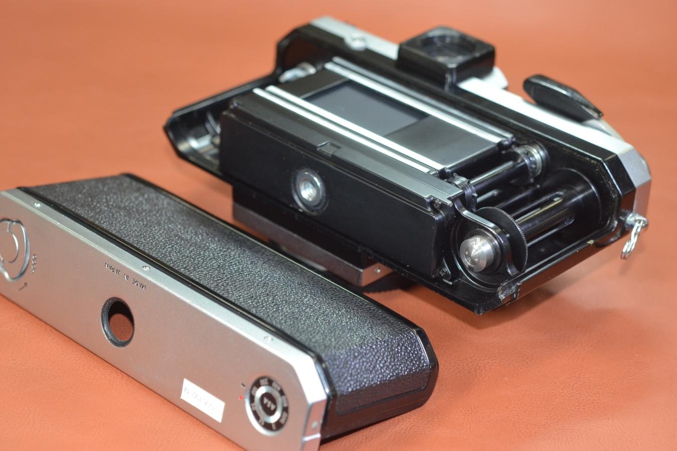 Nikon NEW F Eye lenel 742万台【キレイな物をお探しの方必見!!自信ありの逸品!!】