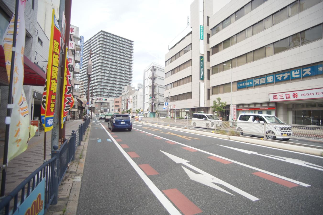 COSINA AF 19-35mm F3.5-4.5 MC 【Canon EFマウントレンズ】