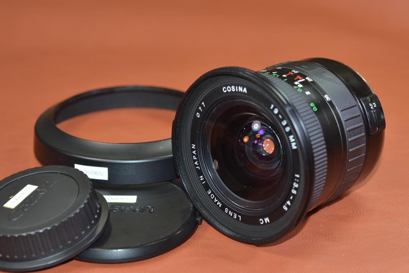 COSINA AF 19-35mm F3.5-4.5 MC 純正フード付【Canon EFマウントレンズ】