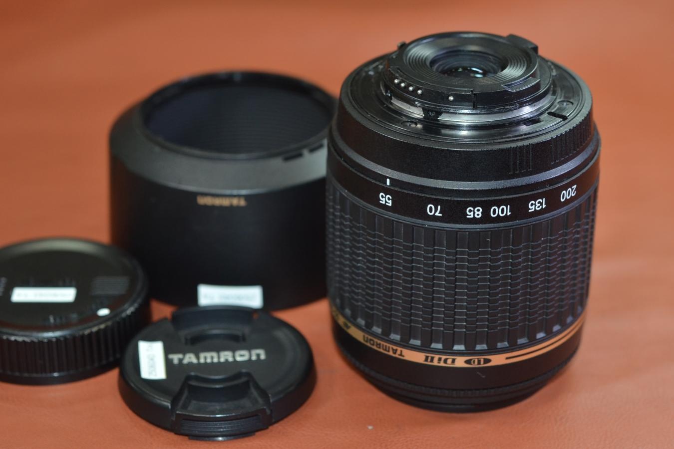 TAMRON AF 55-200mm F4-5.6 DiII LD MACRO 純正フード付 【Model:A15 Nikon用】