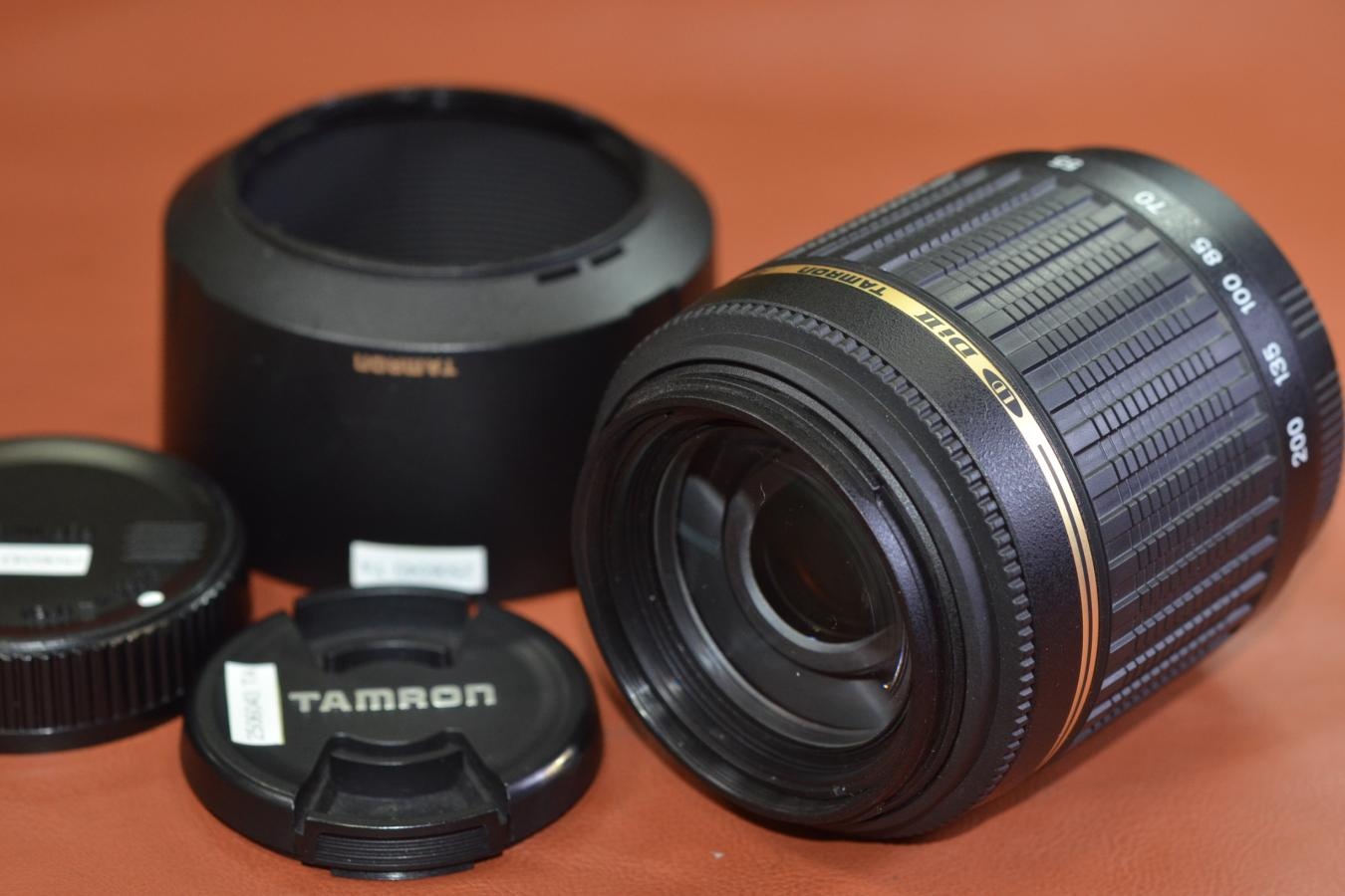 TAMRON AF 55-200mm F4-5.6 DiII LD MACRO 純正フード付 【Model:A15 Nikon用】