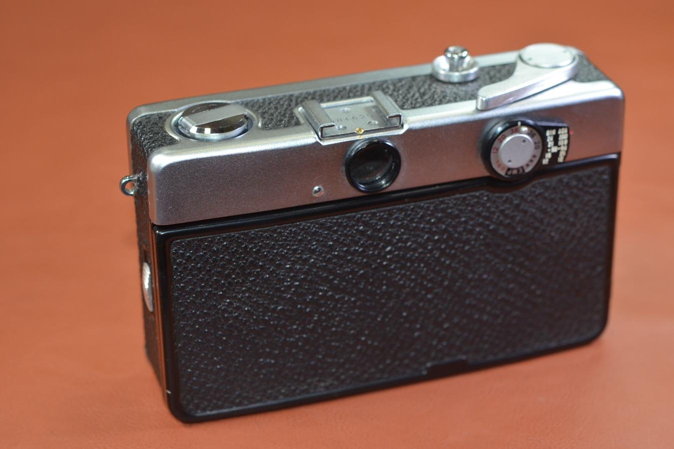 FUJICA COMPACT 35 モルト交換済 【FUJINON 3.8cm F2.8 レンズ搭載】