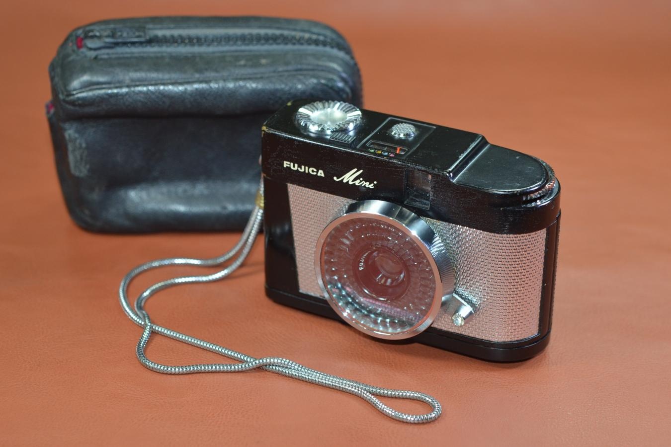 FUJICA Mini【純正ケース付】