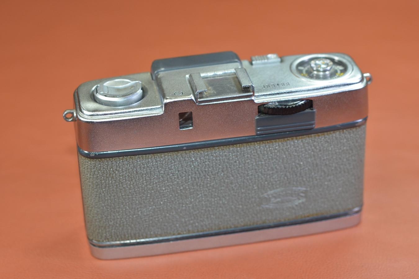 OLYMPUS PEN 初期型 モルト交換済 【Olympus D.Zuiko 2.8cm F3.5 レンズ搭載】