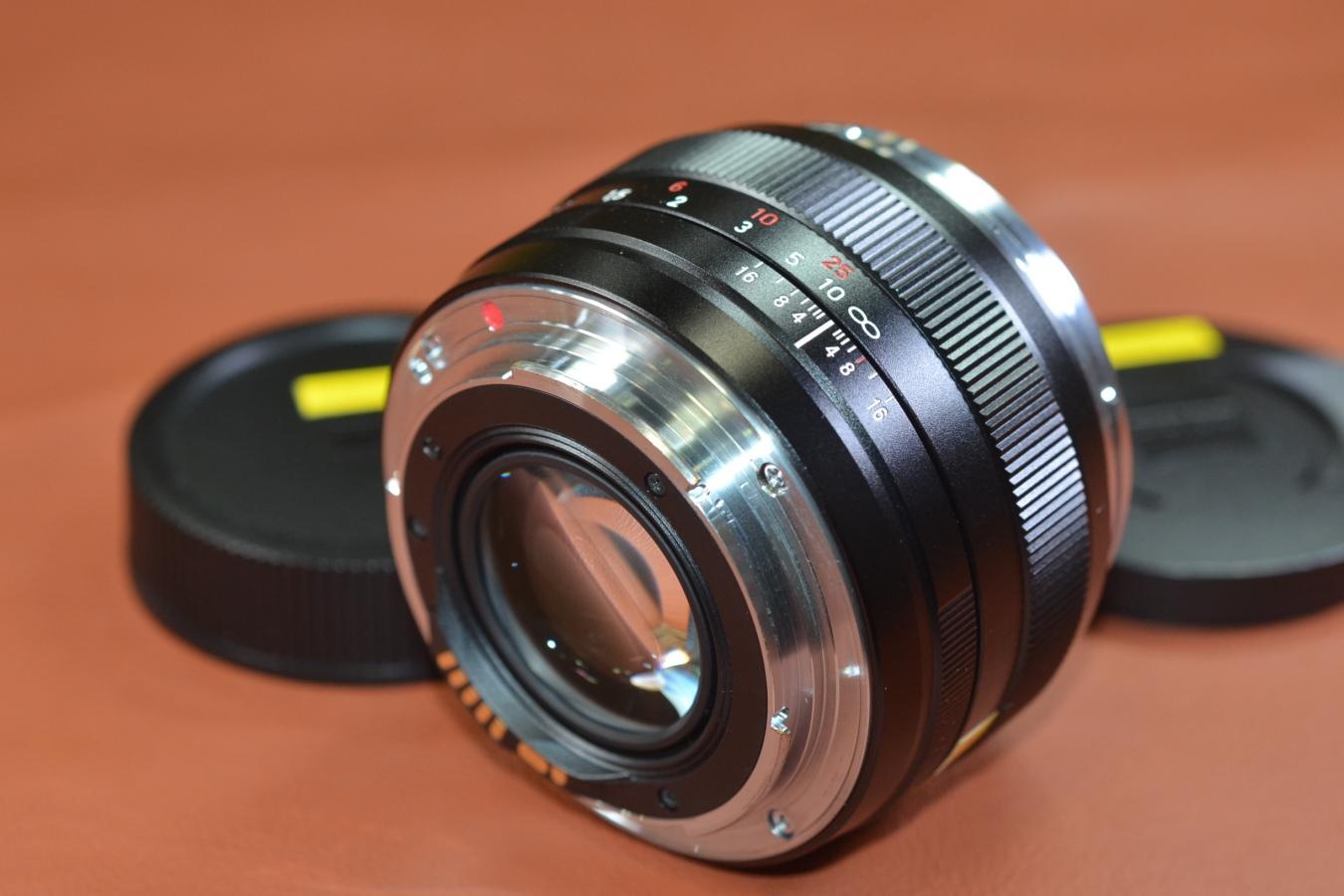 Carl Zeiss Planar T*50mm F1.4 ZE 【Canon EF用】※キレイな物をお探しの方必見!!自信ありの逸品!!