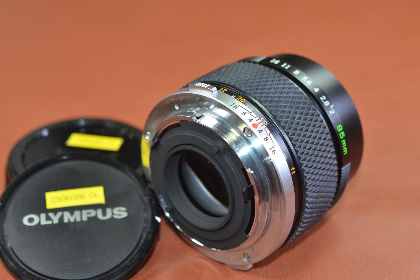 OLYMPUS ZUIKO AUTO-T 85mm F2【キレイな物をお探しの方必見!!自信ありの逸品!!】