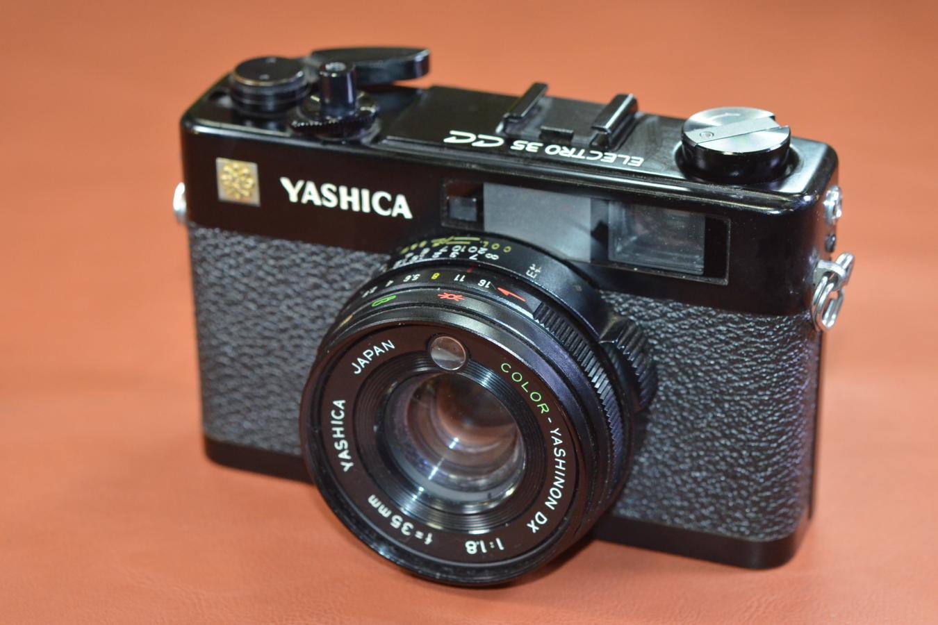YASHICA ELECTRO 35 CC Black モルト交換済 【YASHICA COLOR-YASHINON DX 35/1.8 レンズ搭載】