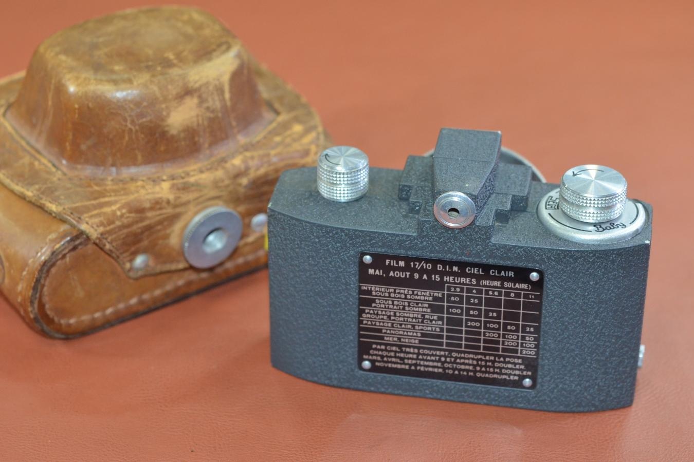 【希 少】BABY SEM ANASTIGMAT CROSS 45/2.9付【専用カメラケース付】